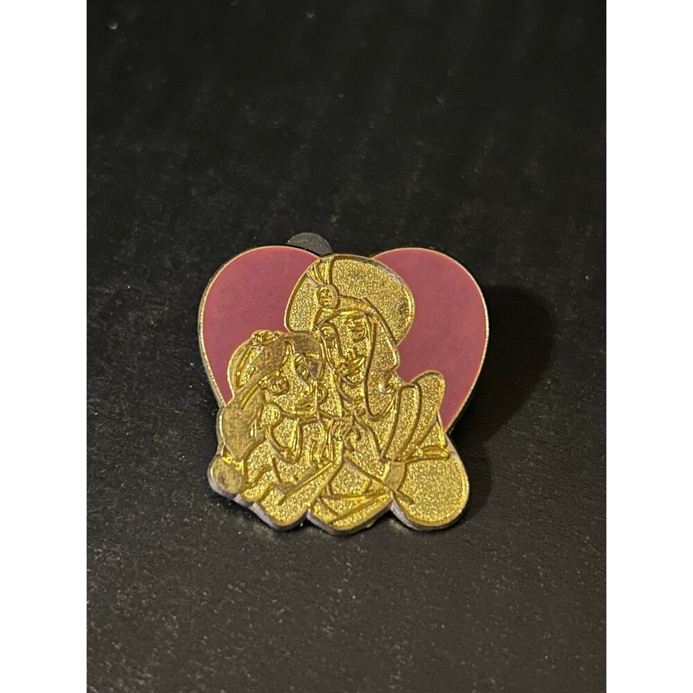 Disney Aladdin - Jasmine & Aladdin Heart Pin